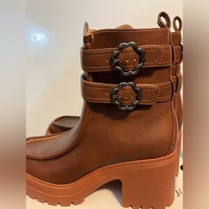 Sam & Libby Brown Chunky Heeled  Boots size 10